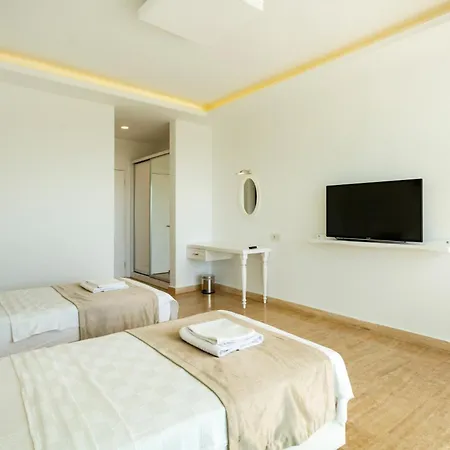 Infinity Wild Villa