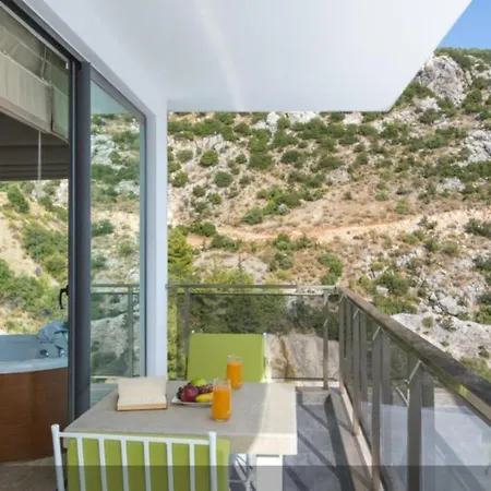 Infinity Wild Villa